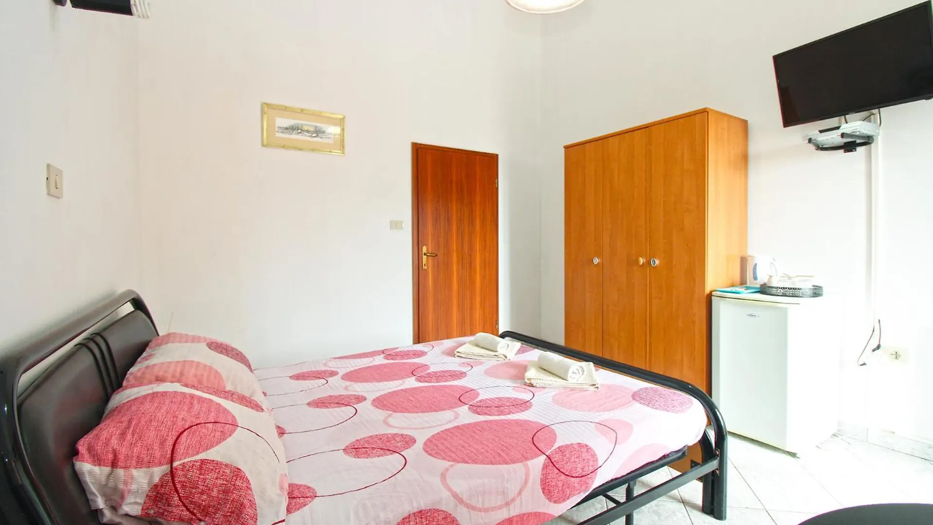 Homestay Apartments And Rooms Stoja Pula 1864