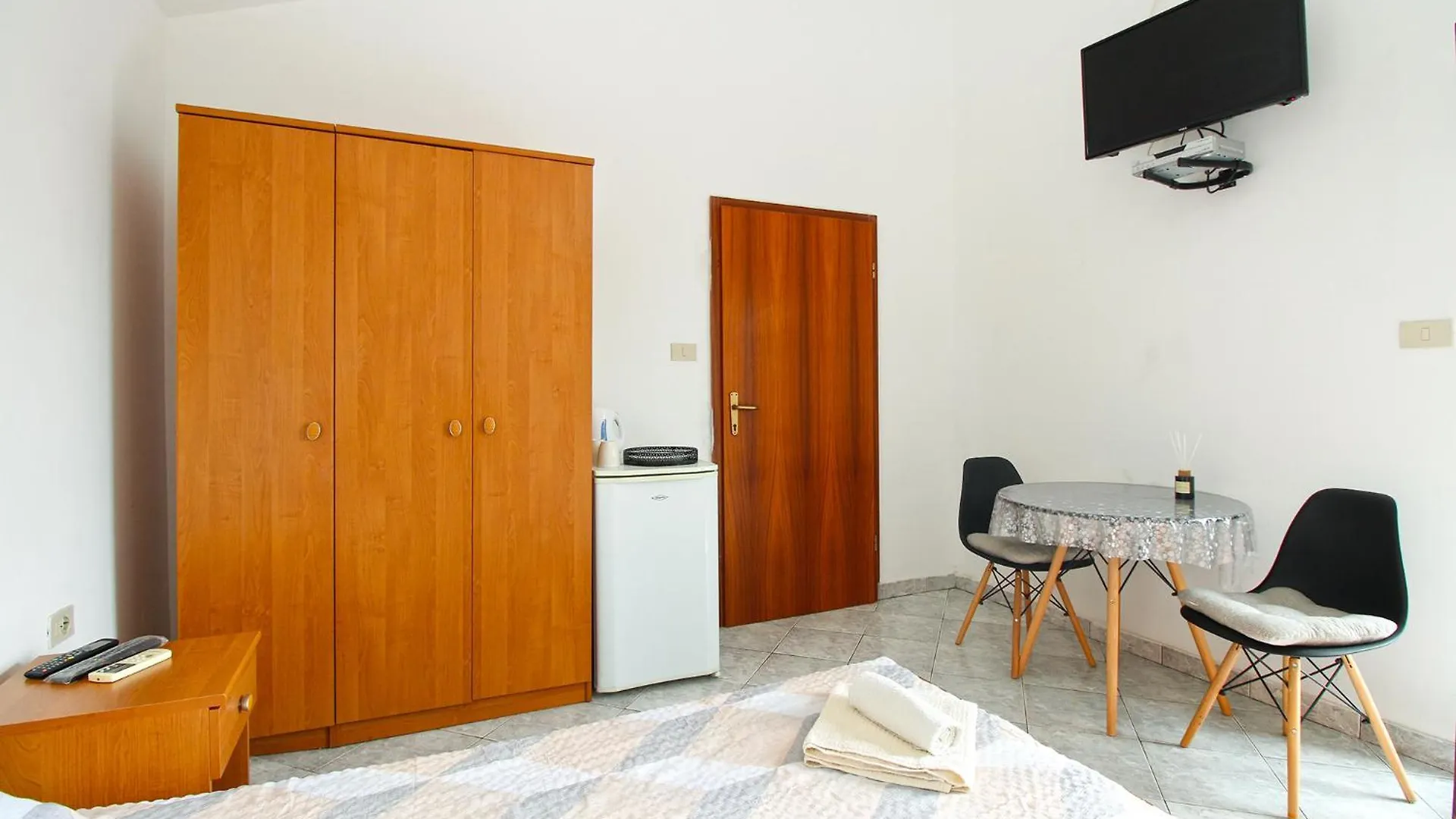 Apartments And Rooms Stoja Pula 1864 Homestay