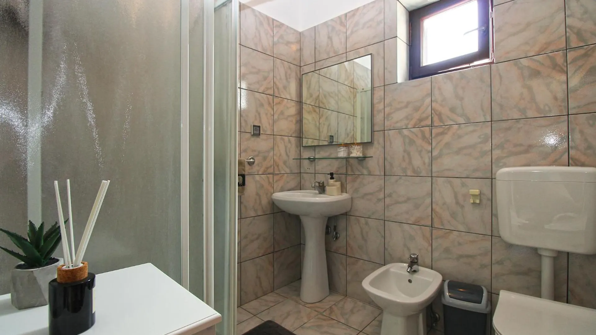 Apartments And Rooms Stoja Pula 1864 0*,