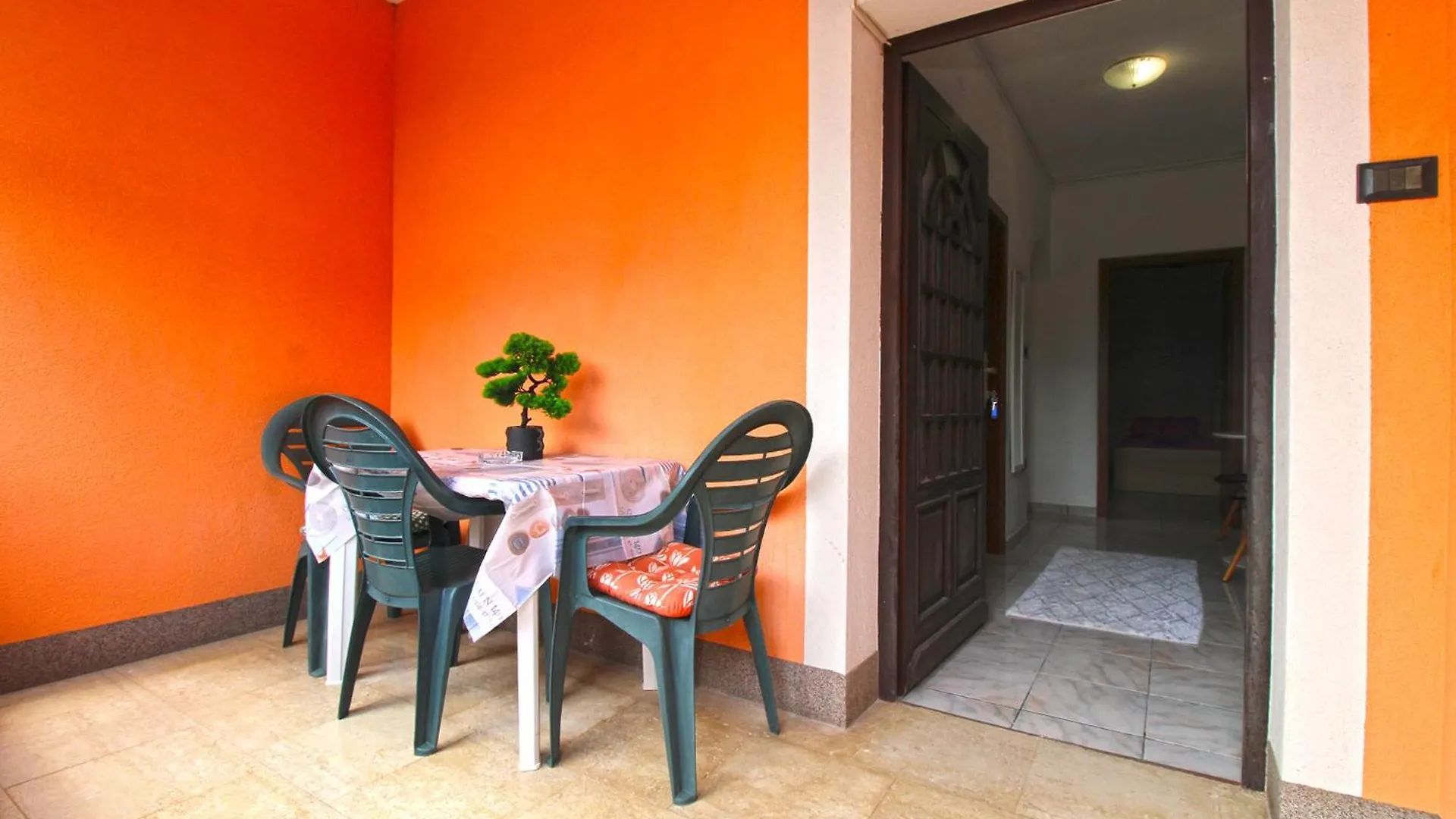 Homestay Apartments And Rooms Stoja Pula 1864 Croatia