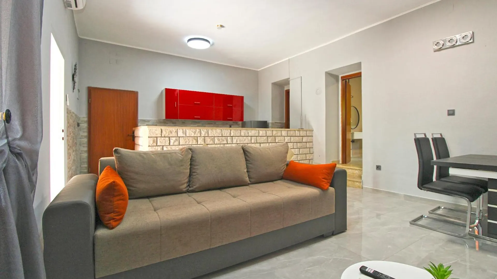 Homestay Apartments And Rooms Stoja Pula 1864