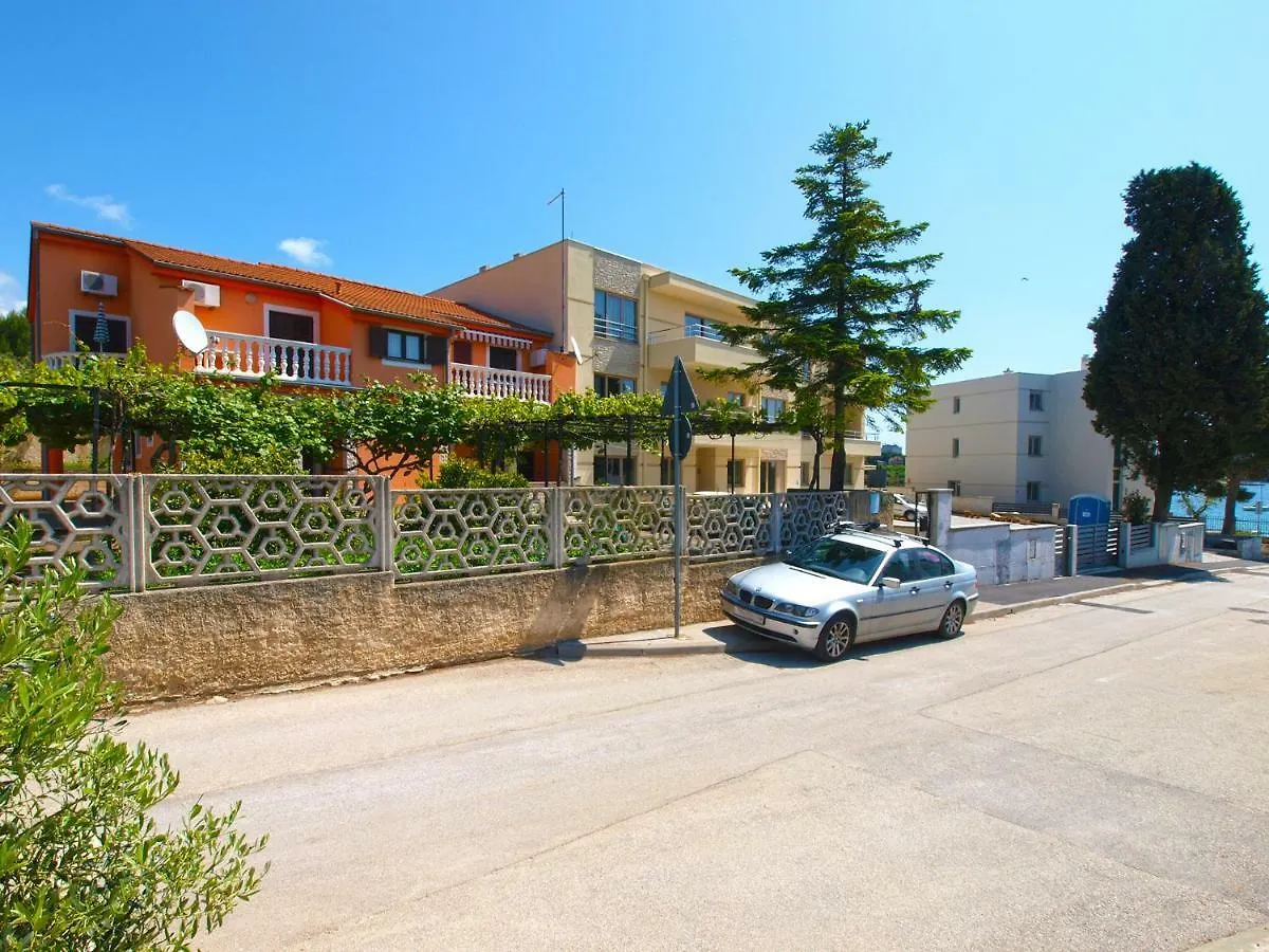 Apartments And Rooms Stoja Pula 1864 Croatia