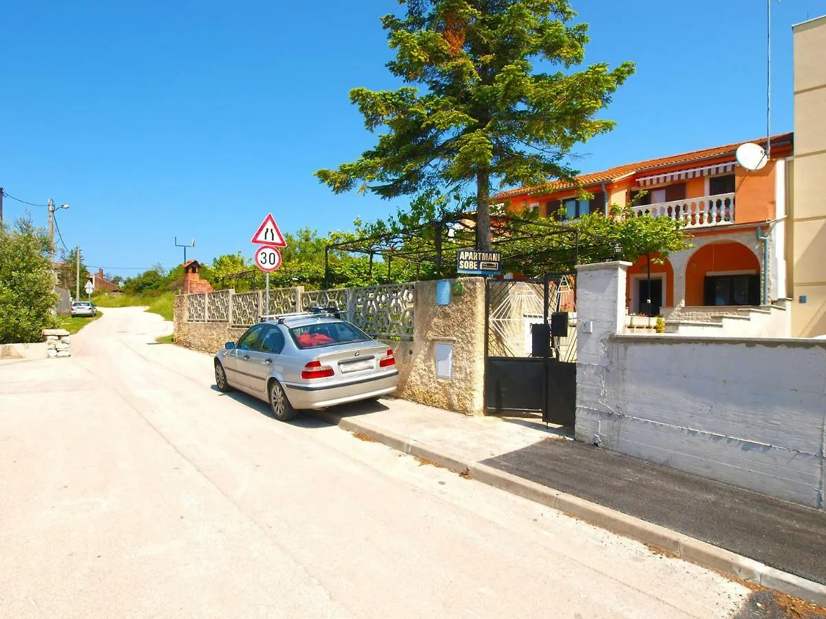 Homestay Apartments And Rooms Stoja Pula 1864 Croatia